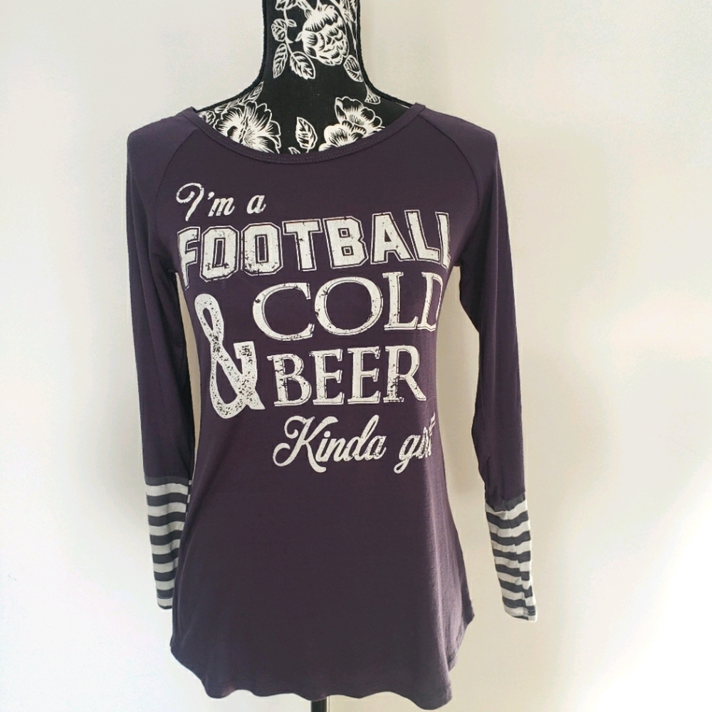 "Football & cold beer" - Picture 1 of 4